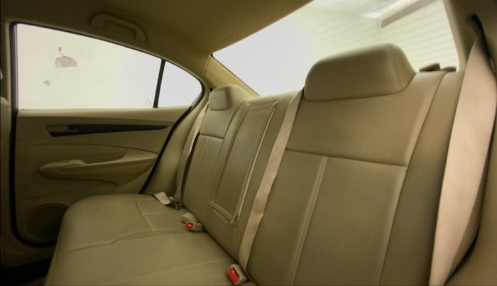 2011 Honda City 1.5L I-VTEC S MT, Petrol, Manual, 62,742 km, Right Side Rear Door Cabin