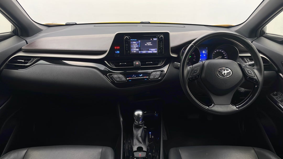 2017 Toyota C-HR Koba (2wd), Automatic, 60850 km, Dashboard View