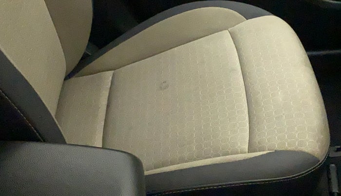 2015 Hyundai Elite i20 SPORTZ 1.2, Petrol, Manual, 52,497 km, Front left seat (passenger seat) - Cover slightly stained