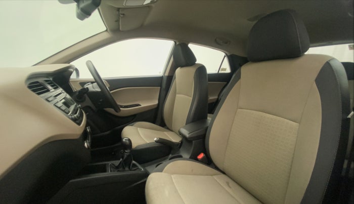 2015 Hyundai Elite i20 SPORTZ 1.2, Petrol, Manual, 52,497 km, Right Side Front Door Cabin