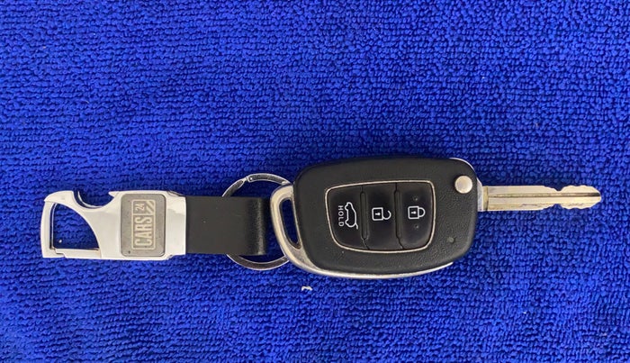 2015 Hyundai Elite i20 SPORTZ 1.2, Petrol, Manual, 52,497 km, Key Close Up