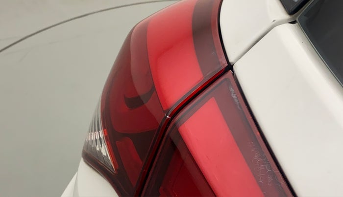 2015 Hyundai Elite i20 SPORTZ 1.2, Petrol, Manual, 52,497 km, Left tail light - Minor scratches