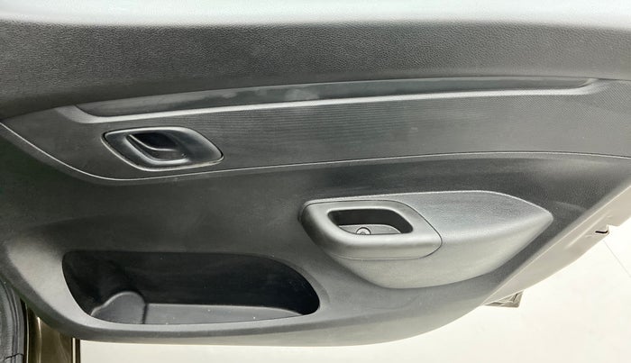 2019 Renault Kwid RXL, Petrol, Manual, 3,589 km, Driver Side Door Panels Control