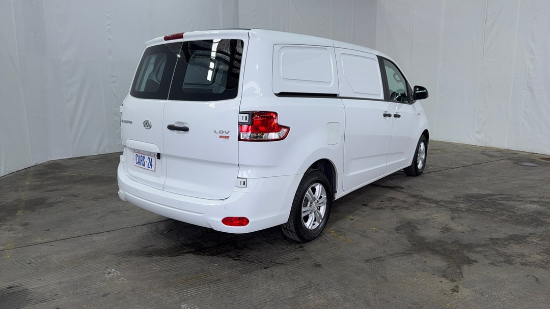 Right Back Diagonal (45- Degree) View