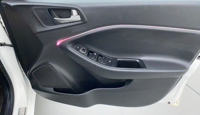 2019 Hyundai Elite i20 1.2 SPORTZ PLUS DUAL TONE VTVT, Petrol, Manual, 35,814 km, Driver Side Door Panels Control