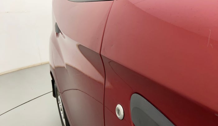 2012 Hyundai Eon D-LITE+, Petrol, Manual, 1,04,806 km, Driver-side door - Slightly dented