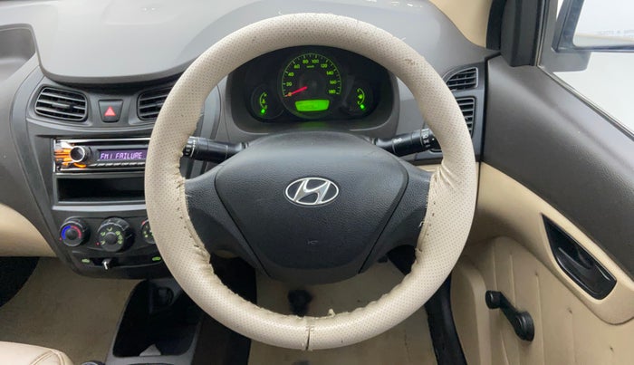 2012 Hyundai Eon D-LITE+, Petrol, Manual, 1,04,806 km, Steering Wheel Close Up