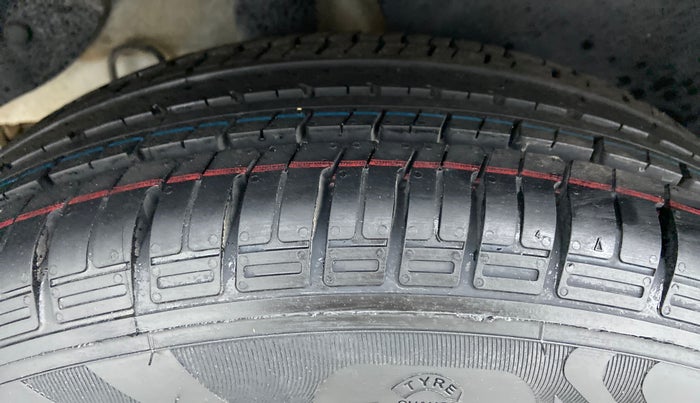 2019 Hyundai Creta 1.6 E + VTVT, Petrol, Manual, 40,914 km, Right Rear Tyre Tread