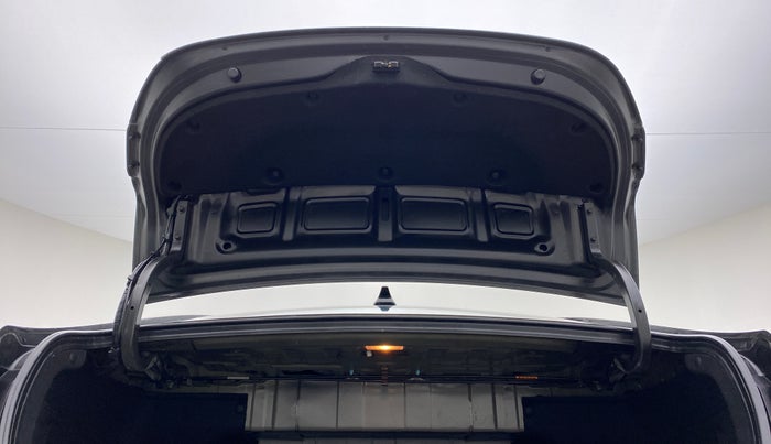 2019 Hyundai Verna 1.6 SX (O) CRDI MT, Diesel, Manual, 64,558 km, Boot Door Open