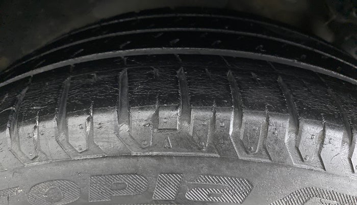 2019 Hyundai Verna 1.6 SX (O) CRDI MT, Diesel, Manual, 64,558 km, Left Front Tyre Tread