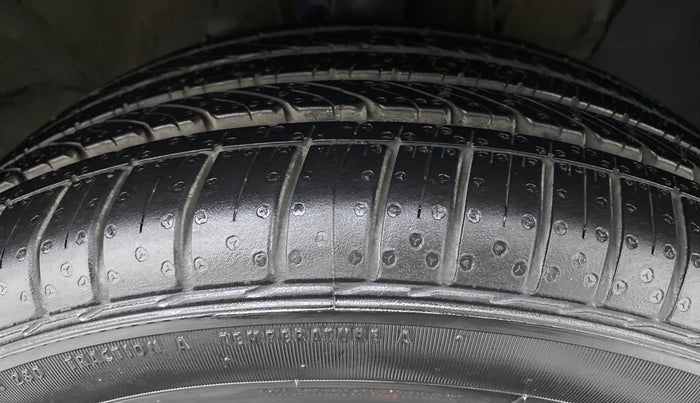 2019 Hyundai Verna 1.6 SX (O) CRDI MT, Diesel, Manual, 64,558 km, Right Front Tyre Tread
