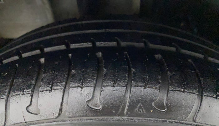 2018 Tata Tiago XZ PETROL, Petrol, Manual, 57,400 km, Right Rear Tyre Tread