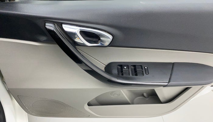 2018 Tata Tiago XZ PETROL, Petrol, Manual, 57,400 km, Driver Side Door Panels Control