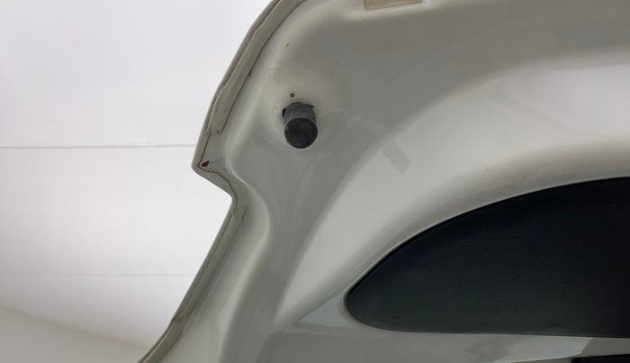 2018 Tata Tiago XZ PETROL, Petrol, Manual, 57,400 km, Dicky (Boot door) - Slightly rusted