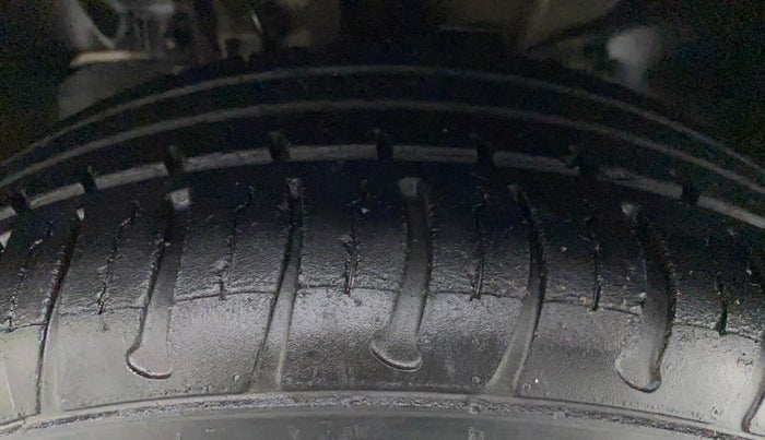 2018 Tata Tiago XZ PETROL, Petrol, Manual, 57,400 km, Left Front Tyre Tread