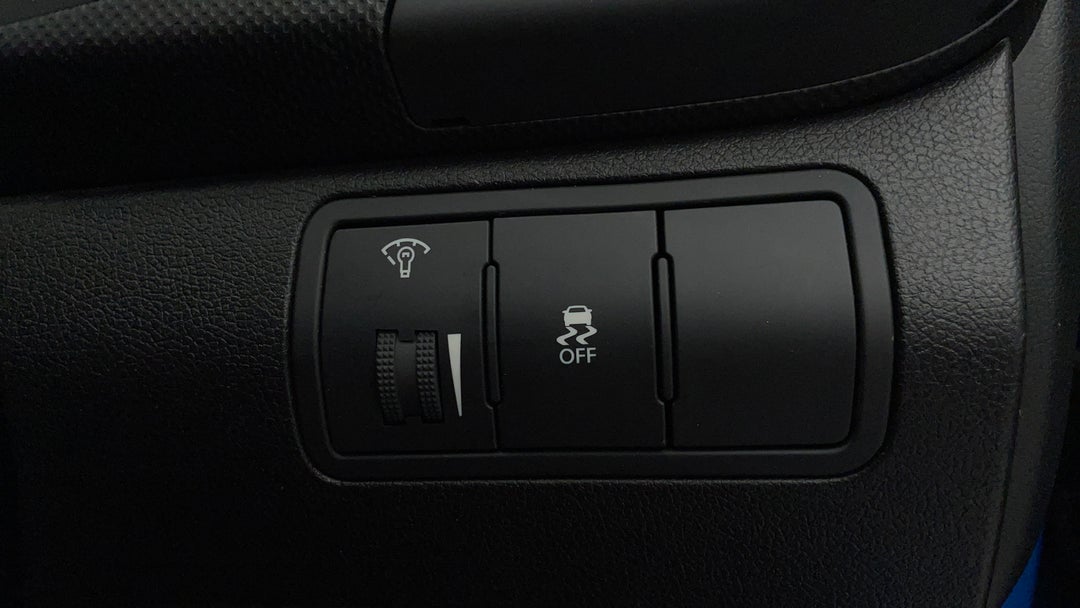 2018 Hyundai Accent Sport, Automatic, 60419 km, Utility Switches/Buttons