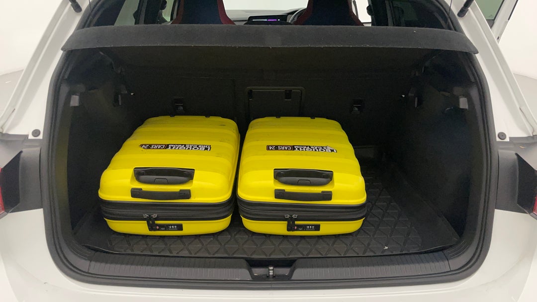 2022 Volkswagen Golf Gti, Automatic, 80780 km, Boot Inside View with Luggage