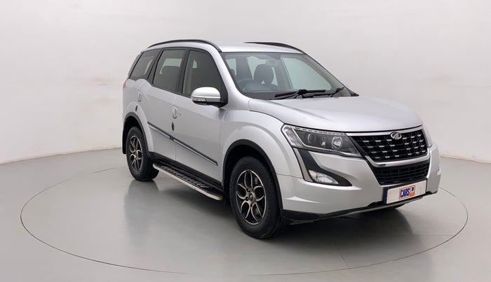 2018 Mahindra XUV500 W7, Diesel, Manual, 1,03,546 km, Right Front Diagonal