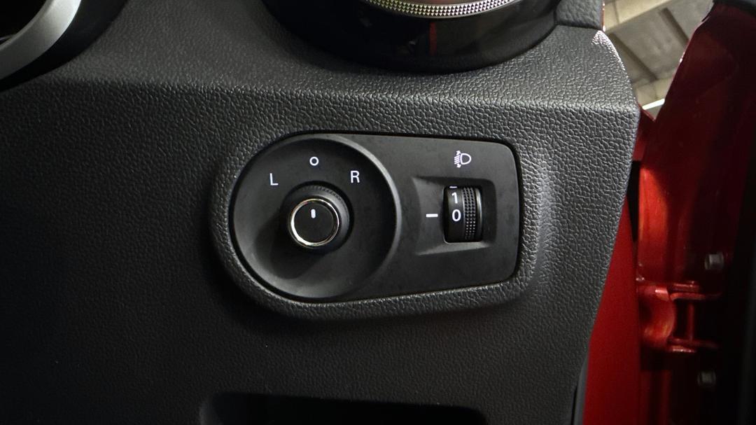 2022 MG ZS Excite, Automatic, 62917 km, Utility Switches/Buttons