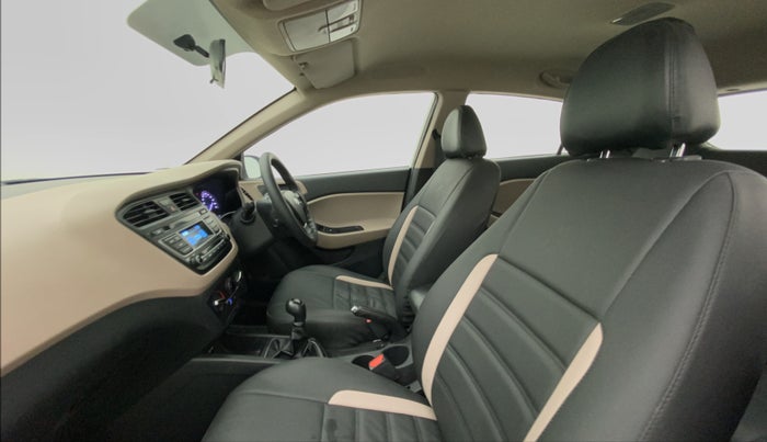 2016 Hyundai Elite i20 MAGNA 1.2, Petrol, Manual, 54,543 km, Right Side Front Door Cabin