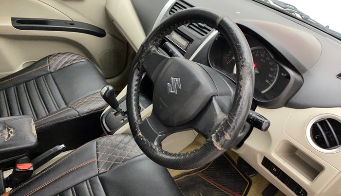 2018 Maruti Celerio VXI AMT, Petrol, Automatic, 1,19,383 km, Steering wheel - Steering cover is minor torn