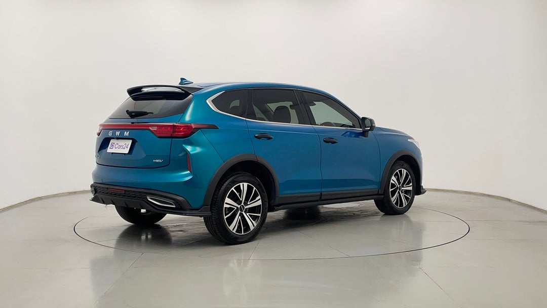 Right Back Diagonal (45- Degree) View