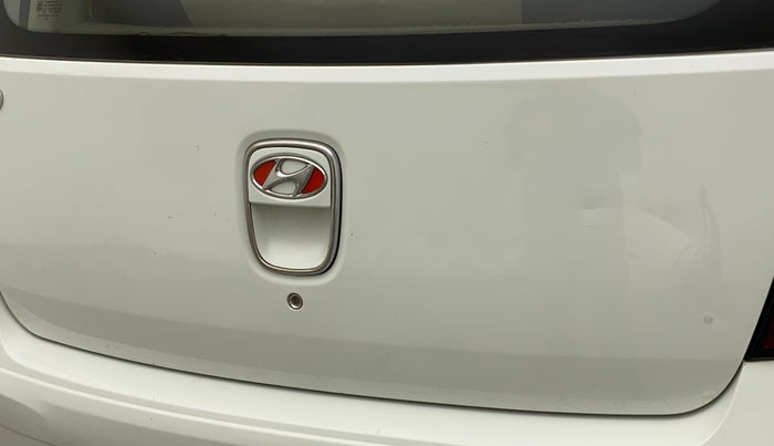 2012 Hyundai i10 MAGNA 1.1, Petrol, Manual, 50,292 km, Dicky (Boot door) - Slightly dented