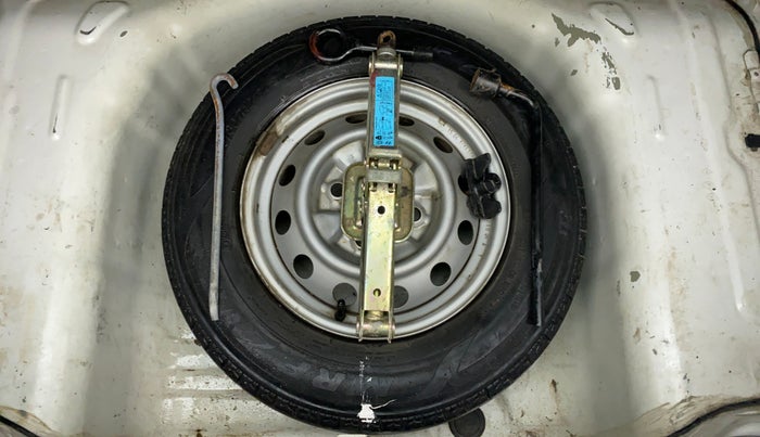 2015 Hyundai Eon ERA PLUS, Petrol, Manual, 76,875 km, Spare Tyre