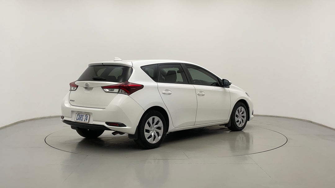 Right Back Diagonal (45- Degree) View