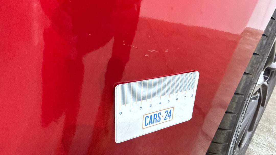 2022 Mazda Mazda3 G25 Astina, Automatic, 19978 km, Bumper Front Scratch