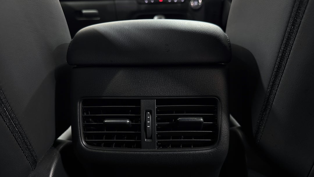 2022 Mazda Mazda3 G25 Astina, Automatic, 19978 km, Rear A/C Vent