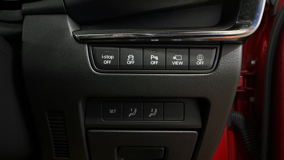 2022 Mazda Mazda3 G25 Astina, Automatic, 19978 km, Utility Switches/Buttons
