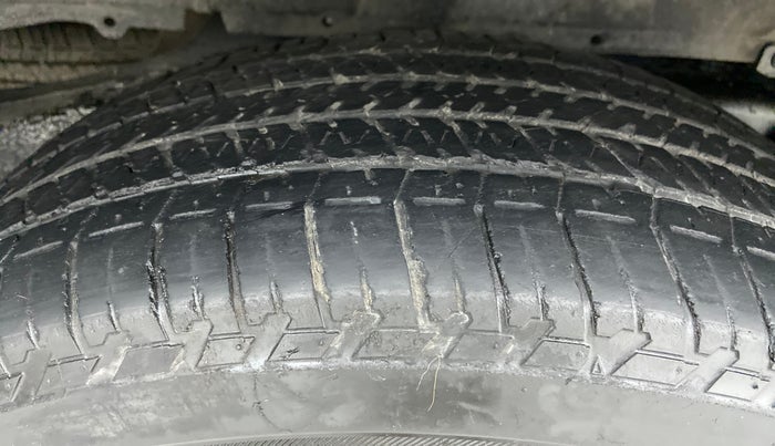 2016 Mahindra Scorpio S10, Diesel, Manual, 75,323 km, Right Rear Tyre Tread