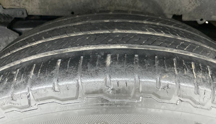 2016 Mahindra Scorpio S10, Diesel, Manual, 75,323 km, Left Rear Tyre Tread