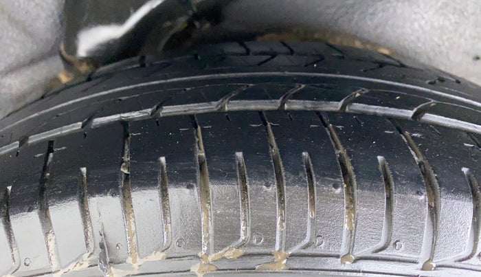 2015 Hyundai i10 MAGNA 1.1 IRDE2, Petrol, Manual, 72,384 km, Left Rear Tyre Tread