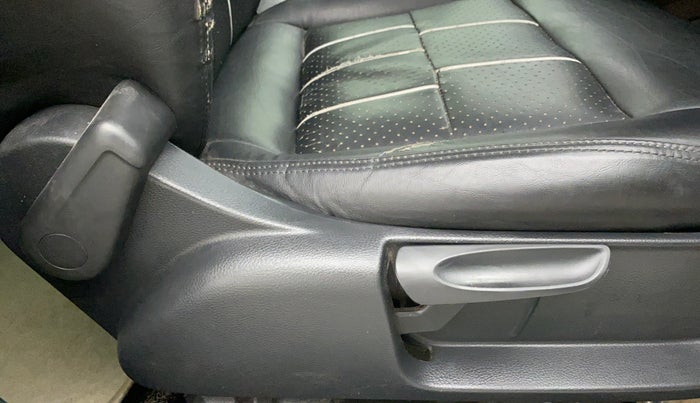 2020 Volkswagen Polo HIGHLINE PLUS 1.0, Petrol, Manual, 97,316 km, Driver Side Adjustment Panel