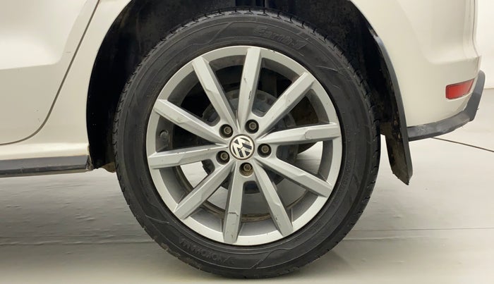 2020 Volkswagen Polo HIGHLINE PLUS 1.0, Petrol, Manual, 97,316 km, Left Rear Wheel