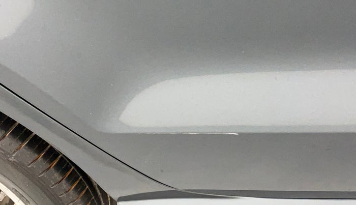 2017 Volkswagen Ameo HIGHLINE1.2L, Petrol, Manual, 1,34,512 km, Right rear door - Minor scratches