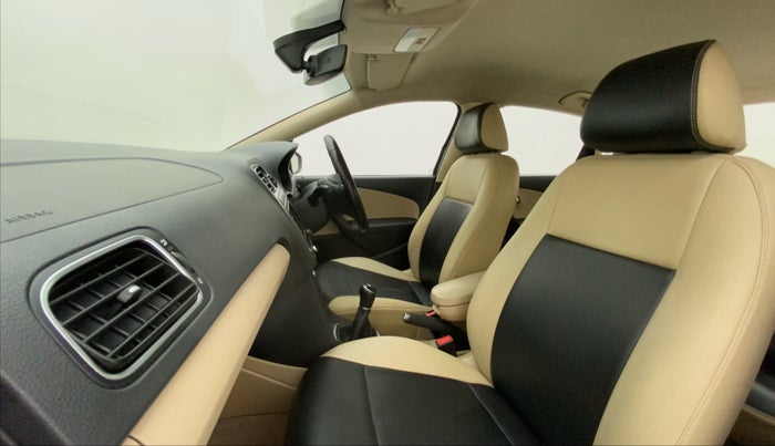 2017 Volkswagen Ameo HIGHLINE1.2L, Petrol, Manual, 1,34,512 km, Right Side Front Door Cabin