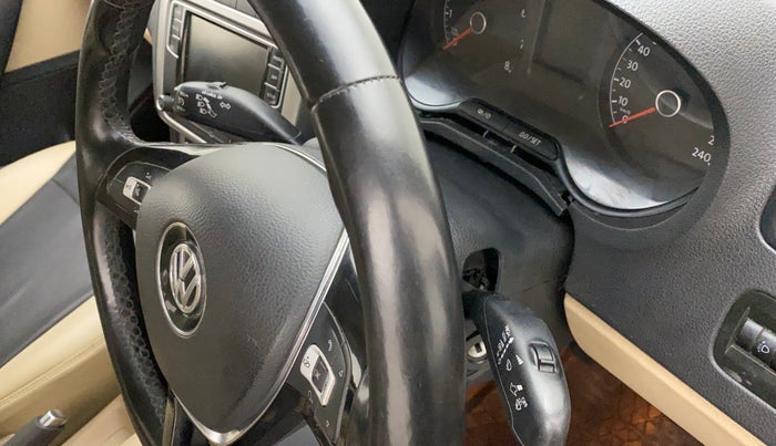 2017 Volkswagen Ameo HIGHLINE1.2L, Petrol, Manual, 1,34,512 km, Steering wheel - Steering cover is minor torn