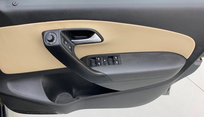 2017 Volkswagen Ameo HIGHLINE1.2L, Petrol, Manual, 1,34,512 km, Driver Side Door Panels Control