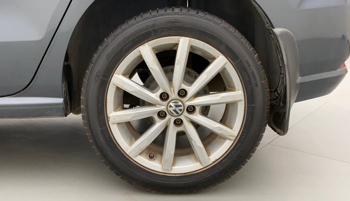 2017 Volkswagen Ameo HIGHLINE1.2L, Petrol, Manual, 1,34,512 km, Left Rear Wheel