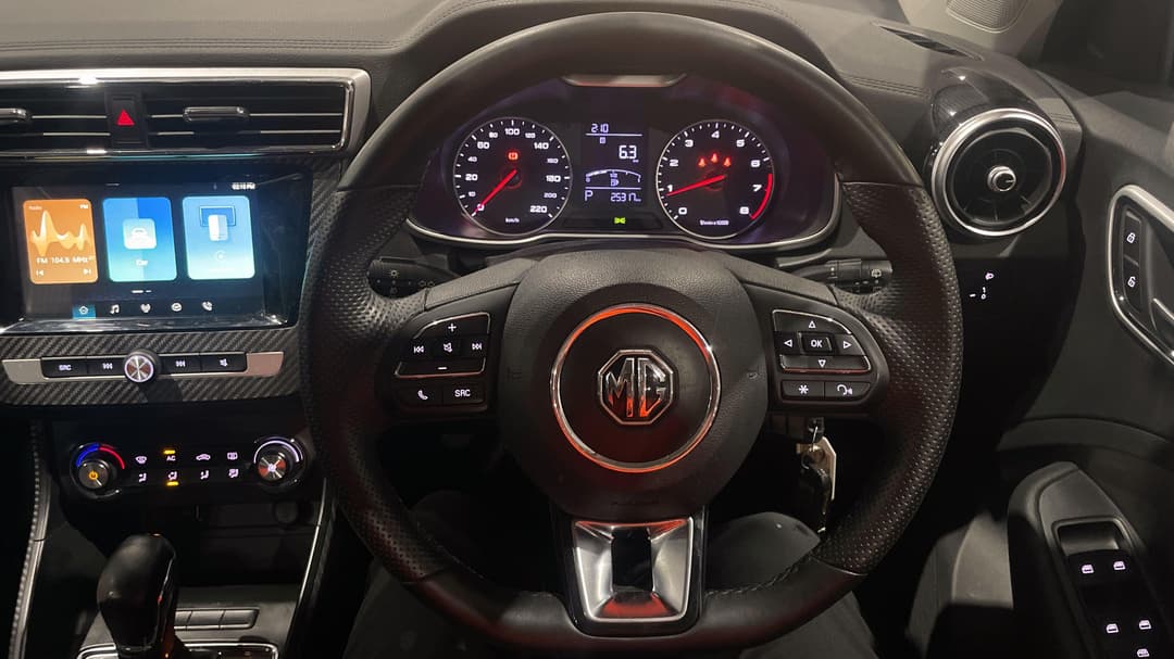 2024 MG ZS Excite, Automatic, 25317 km, Steering Wheel Close-up