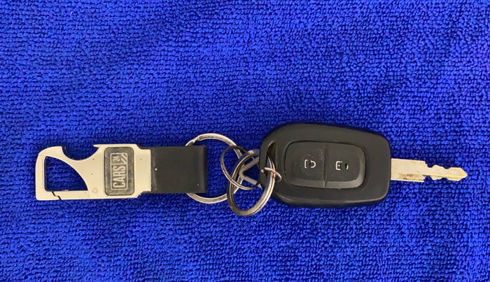 2019 Renault Kwid RXT 1.0 AMT (O), Petrol, Automatic, 34,838 km, Key Close Up