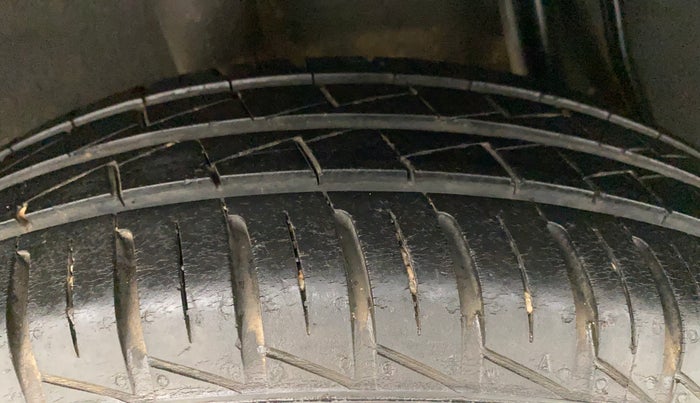 2021 Datsun Redi Go A, Petrol, Manual, 11,807 km, Right Rear Tyre Tread