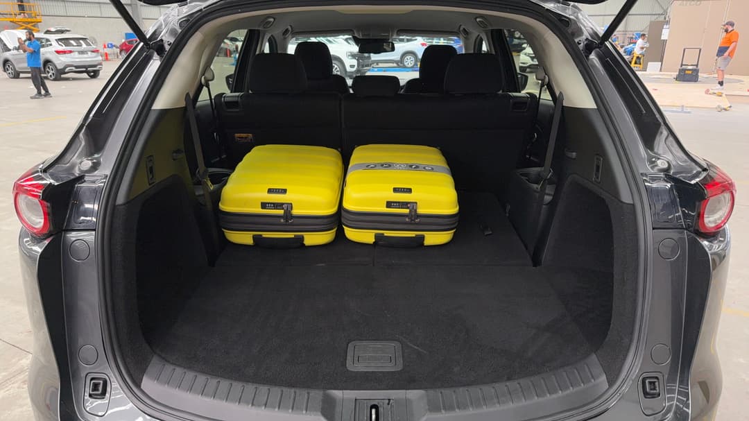 2017 Mazda CX-9 Sport (FWD), Automatic, 134152 km, Boot Inside View with Luggage