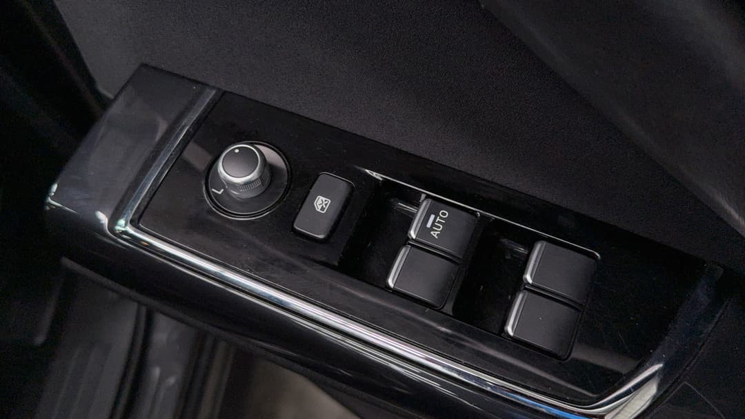 2017 Mazda CX-9 Sport (FWD), Automatic, 134152 km, Drivers Side Door Panel Controls