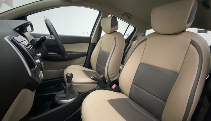 2013 Hyundai i20 MAGNA (O) 1.2, Petrol, Manual, 10,992 km, Right Side Front Door Cabin