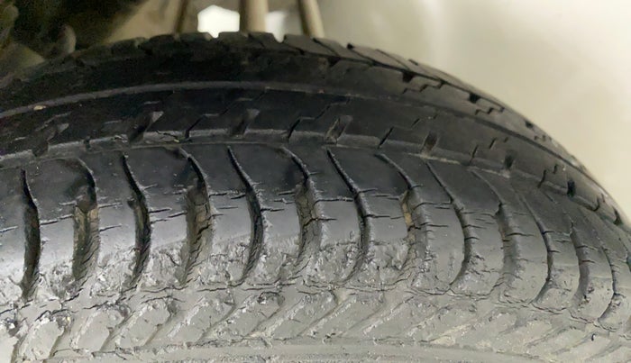 2011 Maruti Zen Estilo VXI, Petrol, Manual, 12,187 km, Left Rear Tyre Tread