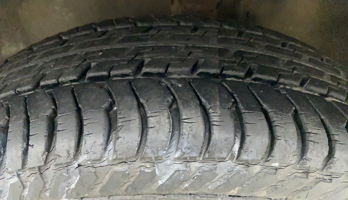 2011 Maruti Zen Estilo VXI, Petrol, Manual, 12,187 km, Left Front Tyre Tread